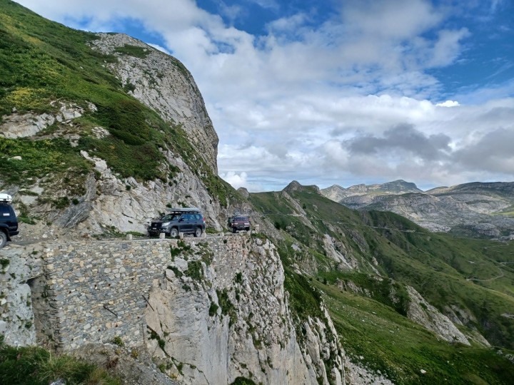 Raid 4x4 Alpina Corsica familles 2027