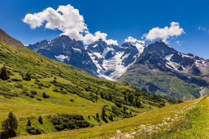 Rallye Touristique GT coupés sport / Road Trip / Autos Sportives / Route des Grandes Alpes 2027 / France