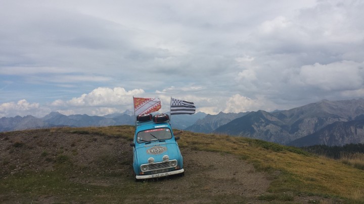 Raid 4L la grande traversée des Alpes 2027. 4alpes 2027. 12ème édition !