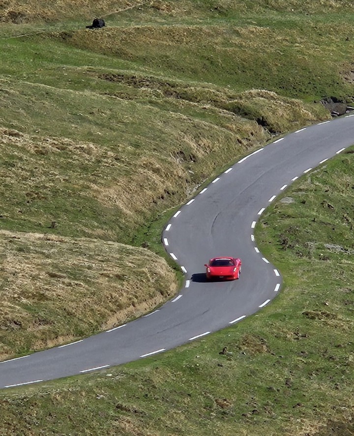 Rallye touristique GT coupés sports / Road Trip / Autos Sportives / Mare a Mare Traversée des Pyrénées 2027 / France