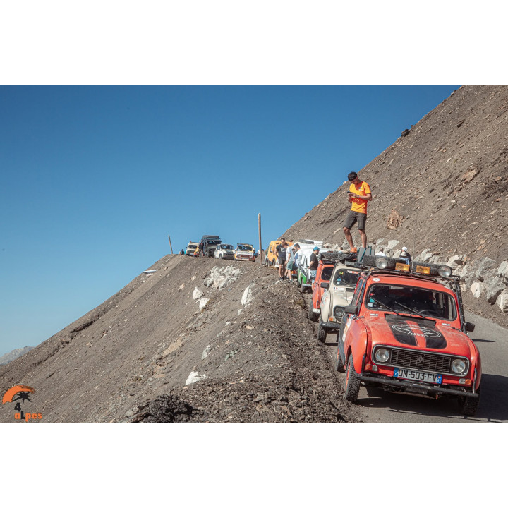 Raid 4L la grande traversée des Alpes 2027. 4alpes 2027. 12ème édition !